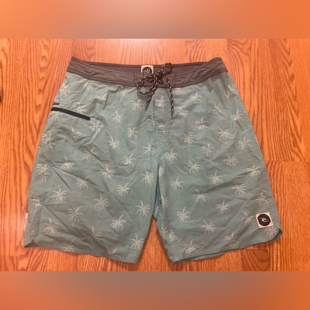 Rip Curl Surf Craft board shorts size 34